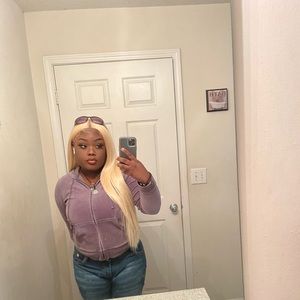 Meet your Posher, Caryneisha